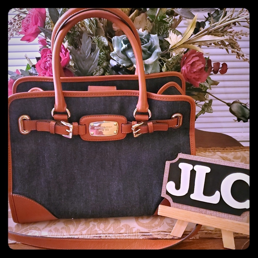 NWOT MK Purse